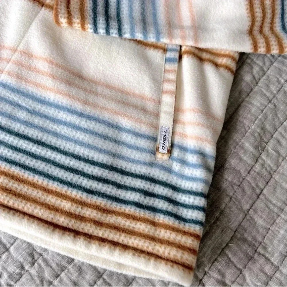 Women’s O’Neill Fleece Pullover | size M - Picture 2 of 9